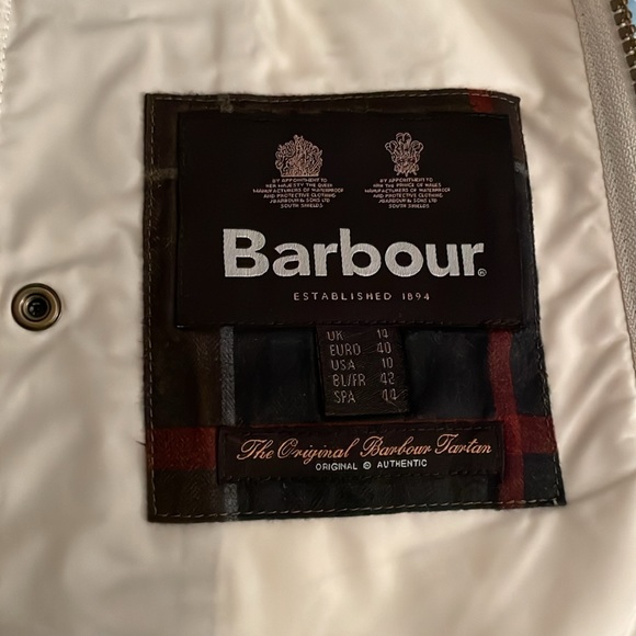 NWT Barbour Breeder’s Cup Vest - Picture 5 of 5